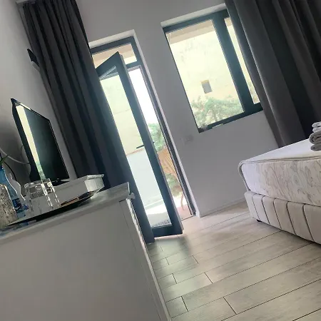 Cazare Mamaia Nord Gabriela בית הארחה Năvodari